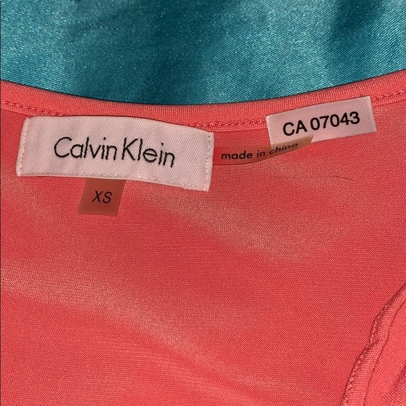 Calvin Klein Women’s Top - Picture 2 of 2